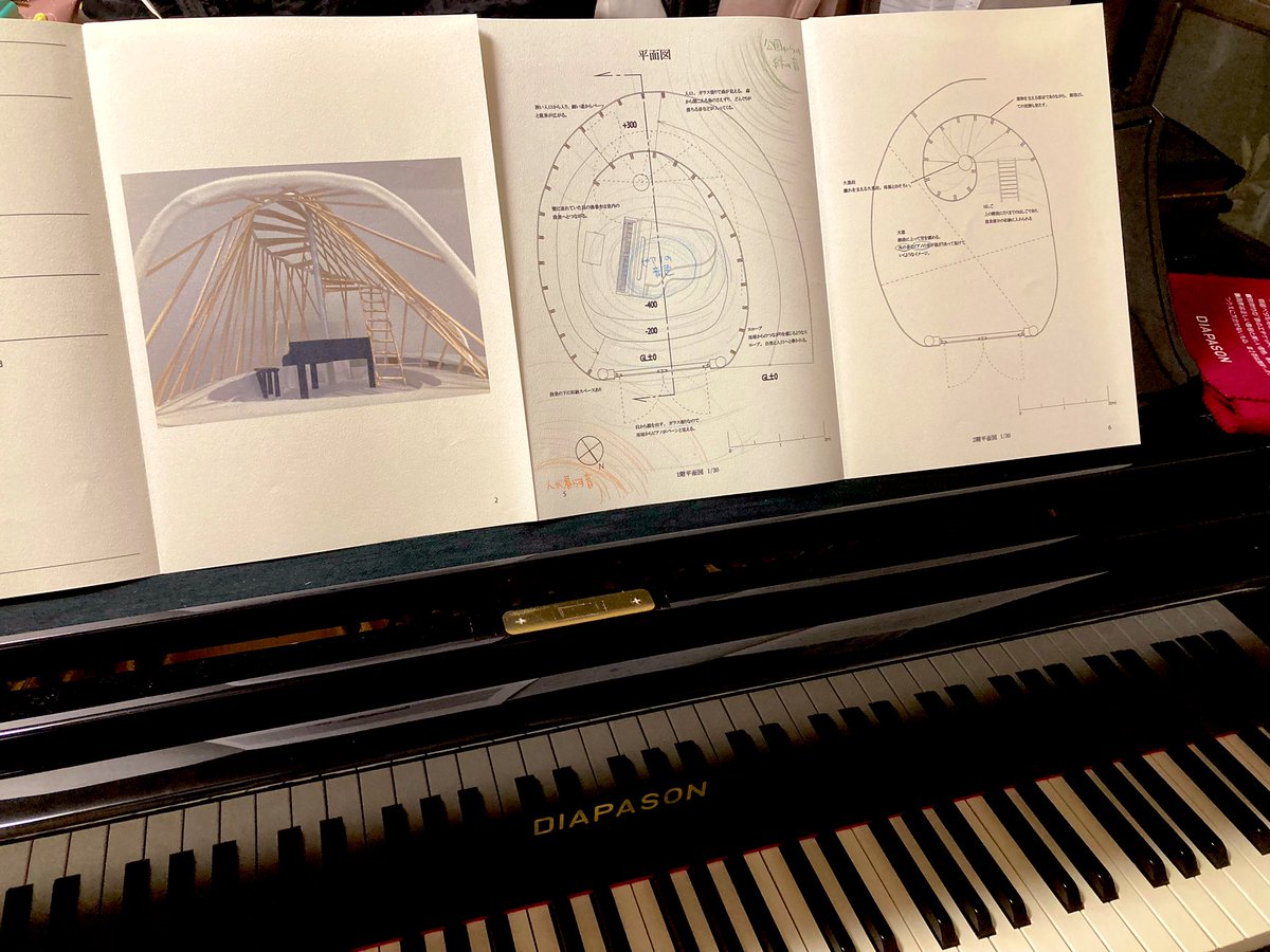 old_riverr's tweet image. ポートフォリオ、楽譜らしい装丁にしました✌️
作品ごとに5冊に分けてます！