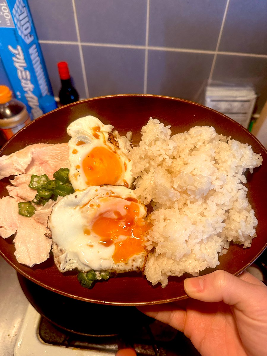 これ食べてジム行きます。
#筋トレ #減量