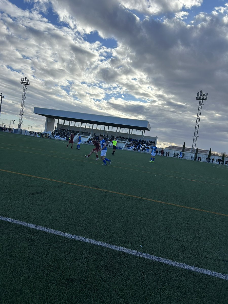 22/2/2025. DÍA HISTÓRICO

Para alguien que ha crecido en el <a href="/CDNoblejas/">CD Noblejas</a> desde los 5 años ha sido todo un honor presenciar y recibir al <a href="/CD_Toledo/">C.D. Toledo 🦅💚⚪️</a> en el Municipal “Ángel Luengo”. 

Ojalá subáis de categoría, y ojalá nos salvemos nosotros (por muy complicado y difícil que parezca)