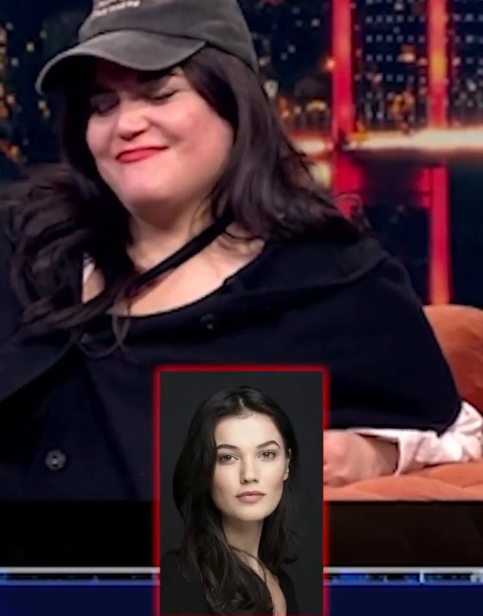 Pınar’ın Ceylin karakterini canlandırırken nezarethane sahnesinde sinirlenip topuklularını yere vurduğu sahne bile senin tüm kariyerinle yarışır:)