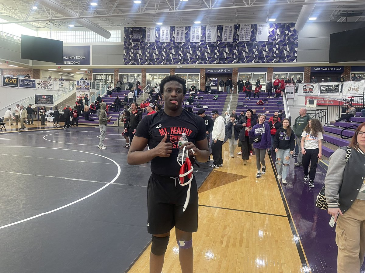 Congratulations to Souleyman Ndiaye for winning his weight class at the sectionals!