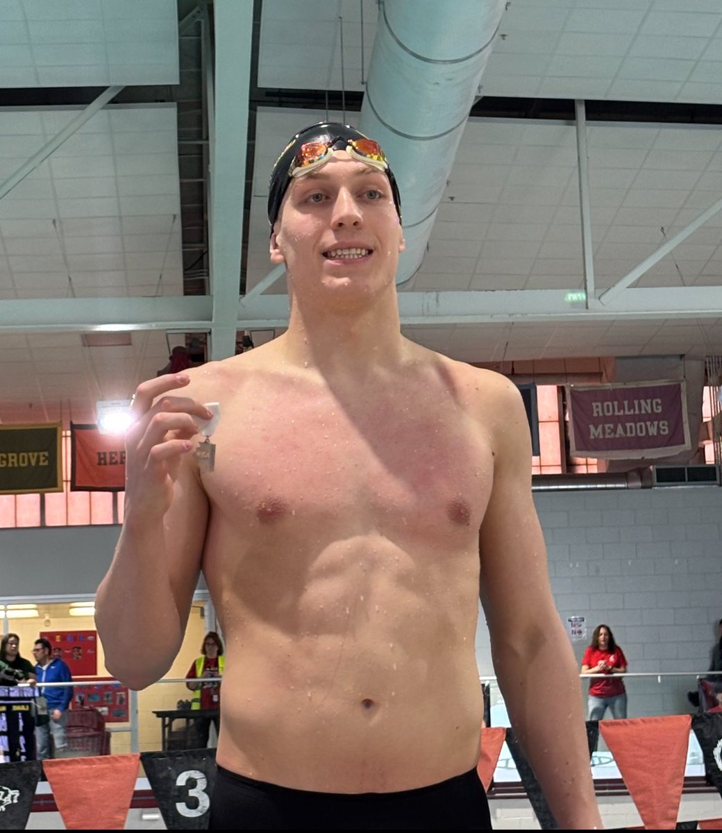 🔥🔥🔥🔥 Another trip to podium and another state cut in the 100 free!!! Congrats Emanuel!!! <a href="/RMHSMUSTANGS/">Rolling Meadows HS</a> <a href="/RMHSstampede/">STAMPEDE</a>