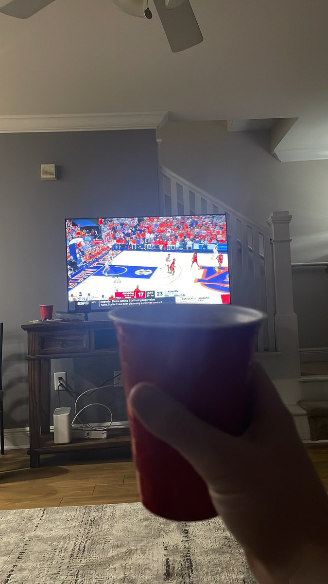 Jamal_Walker_'s tweet image. Secured an intership for the summer and hit a bet already today. 12 pack on ice, nothing can slow Jamal down. Bring on the Blonde #doingitbetter