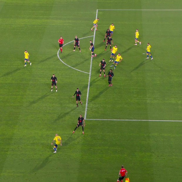 Del Cerro Grande ha intervenido desde el VAR para que Cordero Vega señalara penalti en contra del Barça en un clarísimo fuera de juego, lo del árbitro madrileño es para ir a comisaría y ponerle una denuncia, hay que recusarlo. <a href="/rfef/">RFEF</a> <a href="/CTARFEF/">CTA</a> <a href="/LaLiga/">LALIGA</a>