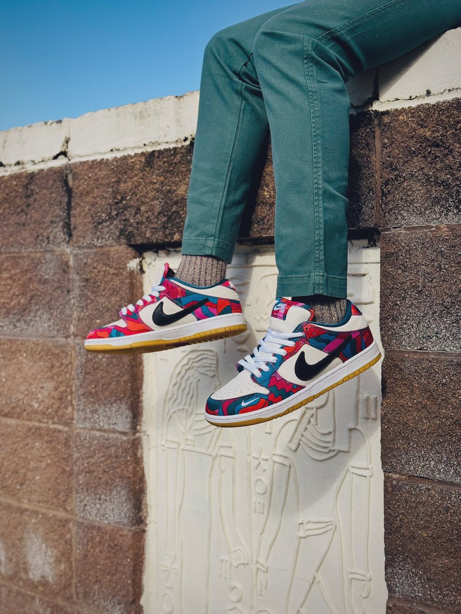 jerktherobot's tweet image. A. Highly Sought After
B. Long-Awaited 
C. Highest Resale Paid   or
D. All of the Above
The Answer is D. 
For Day 22 of @JerLisa_Nicole’s #BHMKOTD challenge “Grailed”
#KOTD
Parra x SB Dunk Low
‘Abstract Art’
#BHMKOTD25
#wearyourkicks