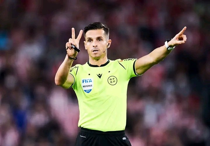 خوان مونيوز 🔴🔴

■ حكم ال VAR ديل سيرو غراندي حكم نيته خبيثة إتجاه برشلونة وقد اتضحت مند إلغاء هدف ليفاندوفسكي في مرمى سوسيداد 

■ 4 من لاعبي بالماس في وضعية تسلل ذهب مباشرة للقطة إيريك غارسيا هي الأولى واستدعى الحكم الرئيسي في لقطة لا تستحق استدعاء الحكم نهائيا 

<a href="/CTARFEF/">CTA</a>