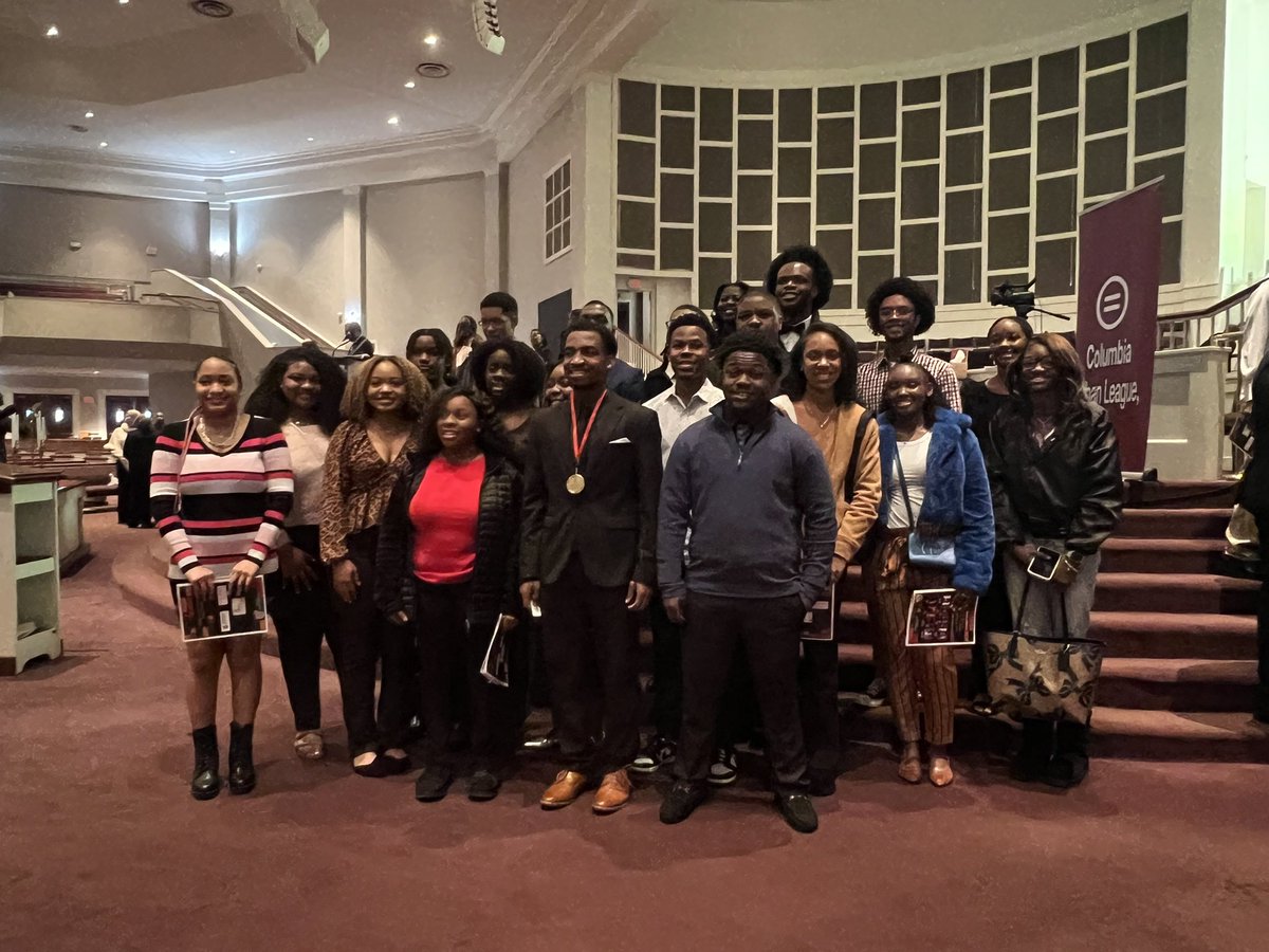 JeffOShields2's tweet photo. I always look forward to this awards program. Congratulations to our #WestwoodHighSchool honorees! ⭐️ The 39th Annual #YoungAndGiftedAwardsCeremony @ColaUrbanLeague @WHS_Redhawks #WeAreWestwood #ExcellenceOnPurpose @CounselorsatWHS @RichlandTwo THESE students make us all PROUD!!! https://t.co/KC9FsoR1Uq