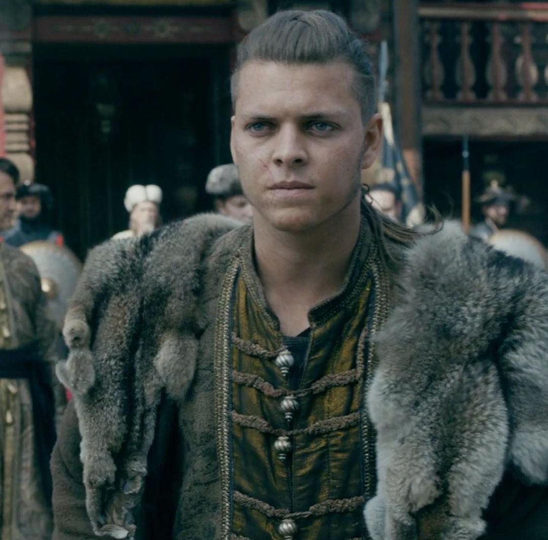 ᅠ ᅠ ᅠ ᅠ 𝒫𝓇𝒾𝓃𝒸ℯ𝓈𝓈 𝒦𝒶𝓉𝓎𝒶. tweet media