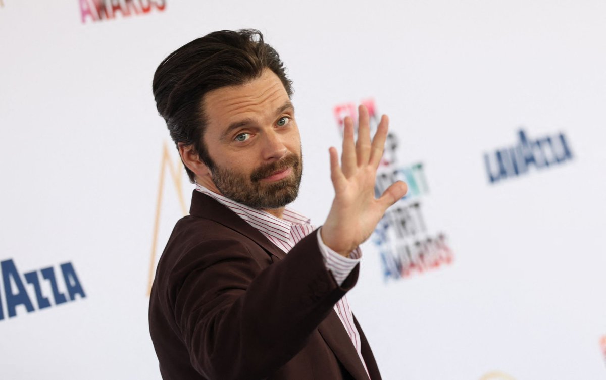 sebstanarchive's tweet photo. 📸 Sebastian Stan at the #SpiritAwards! https://t.co/hxrZG6pdnf