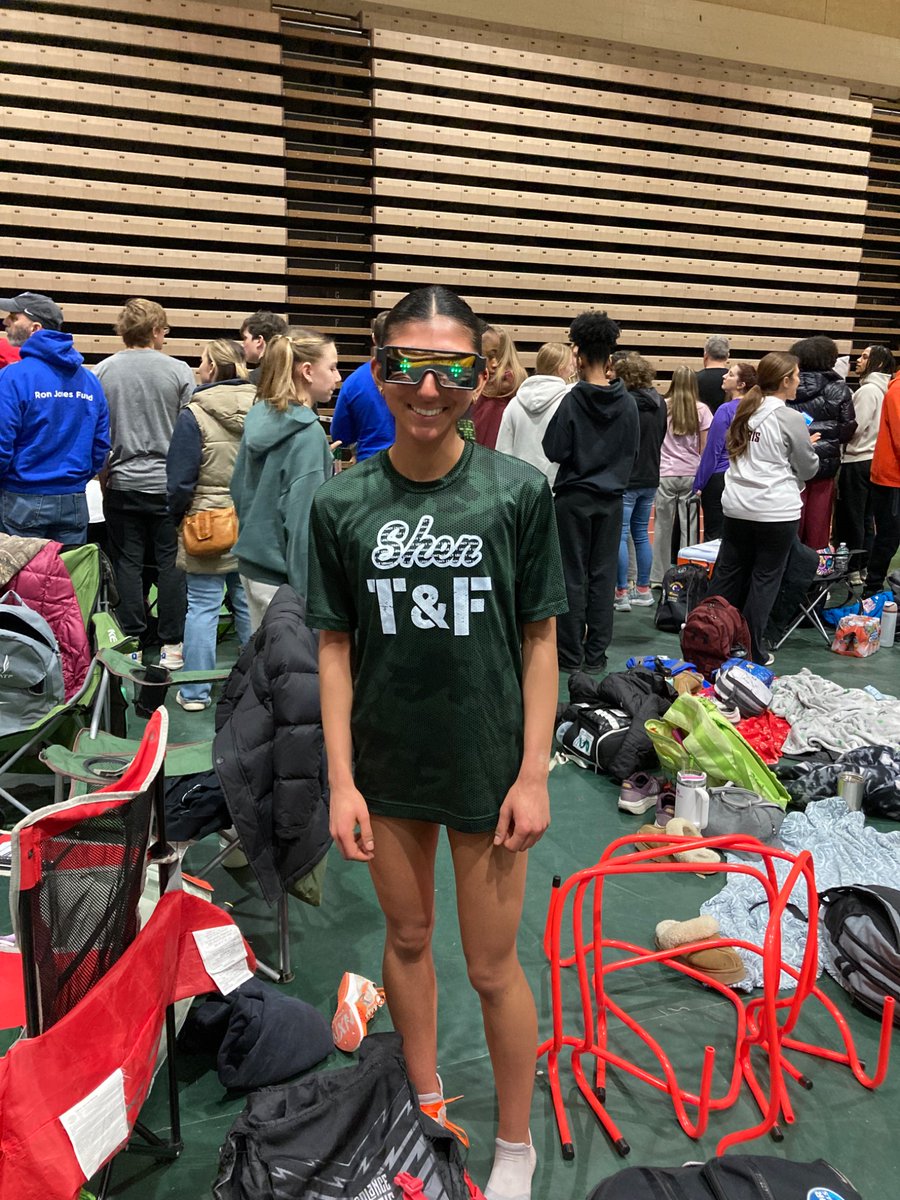 💥 
Wins in dominating fashion by Leyla &amp; Jack (3k, 3,200m) and the upset of the meet by taking down top 2 teams in the state to win are our girls 4x8 relay of Dia, Leyla, Riley &amp; Courtney!
#bfeg #legacy