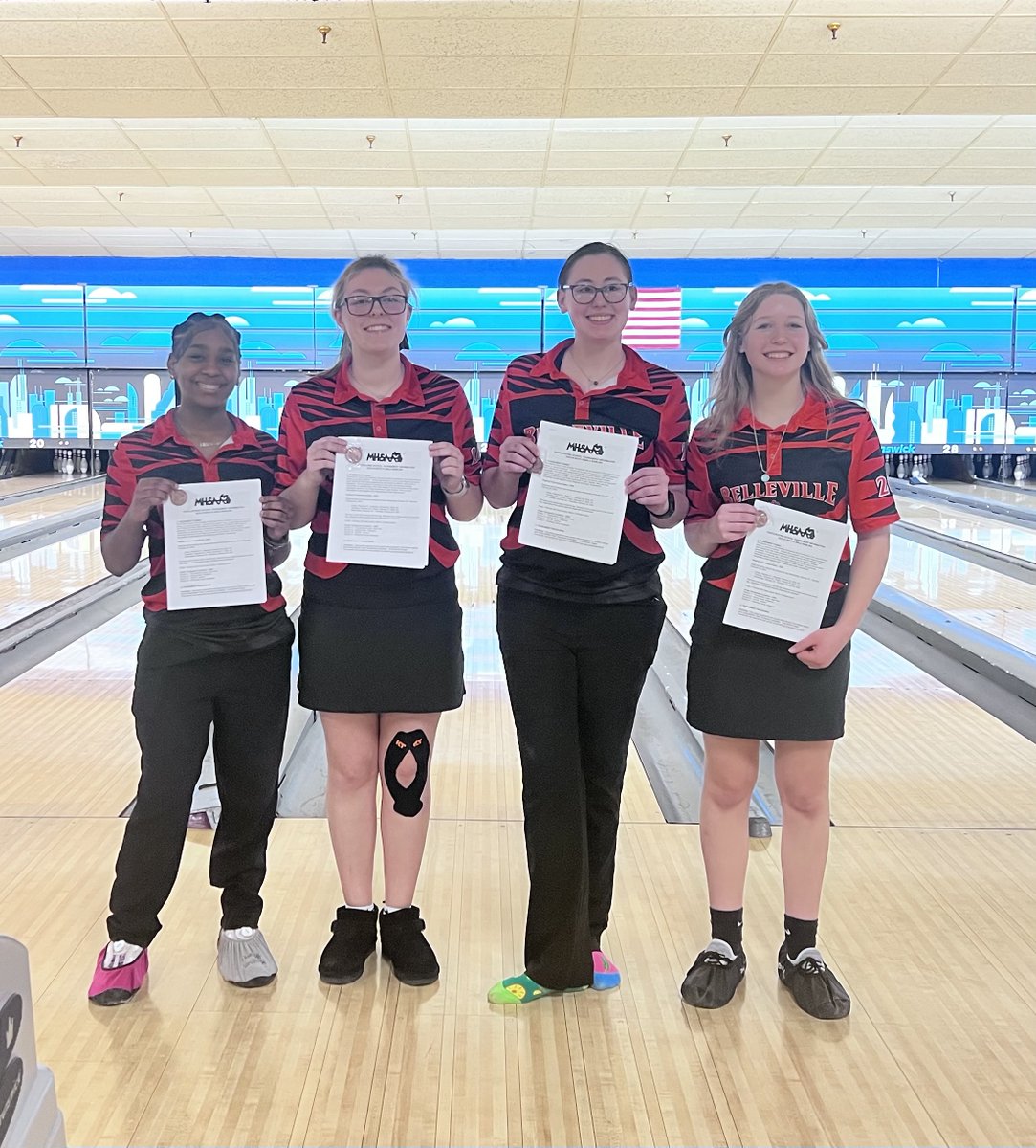 Belleville Bowling is sending 8 total individuals to the State Finals!  Congratulations Amber Spicer (1st-Regional Champ), Madison Thomas (2nd), Janelle Finfrock (3rd), Olivia Dickens (6th) &amp; Andy Folks (3rd), Carson Conley (5th), Connor Sykes (6th), Johnathan Hatcher (8th).