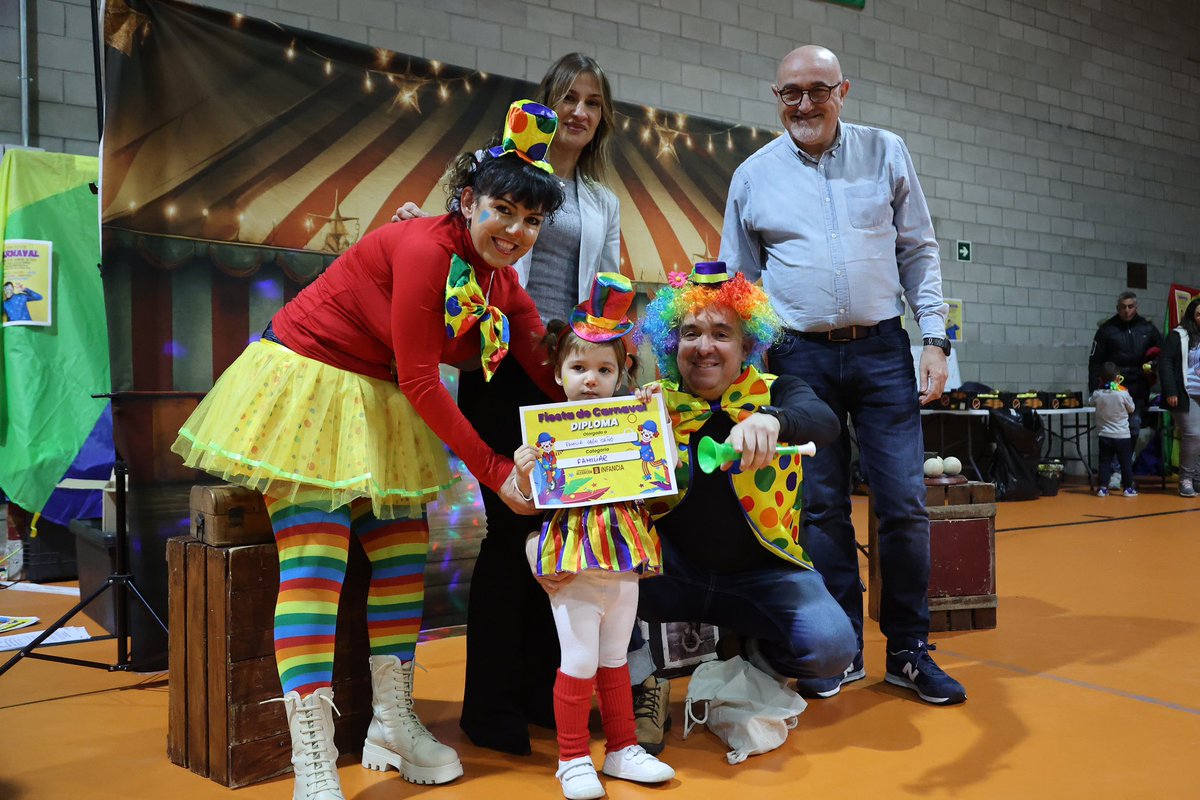 🔴Nuestros compañeros y compañeras <a href="/raquel_peral/">Raquel Peral Rodero</a> <a href="/mpretamosa/">Miguel Ángel Palacios Retamosa</a> <a href="/PJimenezFlores/">Pili Jimenez Flores</a> han asistido a diferentes eventos celebrados en #Alcorcón

🌹Partido <a href="/AlcorconBasket/">Alcorcón Basket</a> 
🌹Teatro Científico <a href="/asoclubamigos/">Club Amigos</a> 
🌹Festival Carnaval Infancia