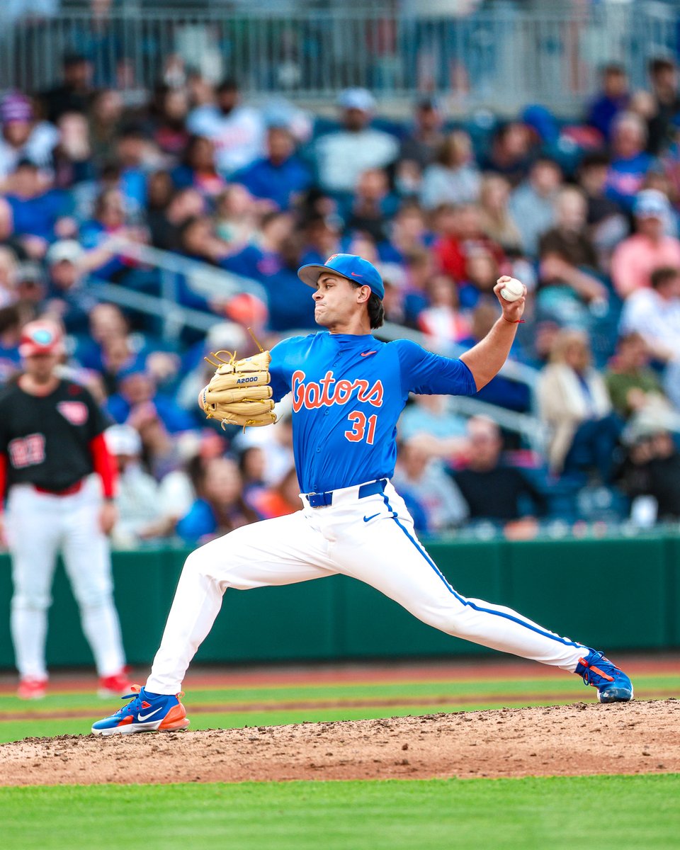 Back to Frank 💪

UD 0, UF 5 // E5

#GoGators