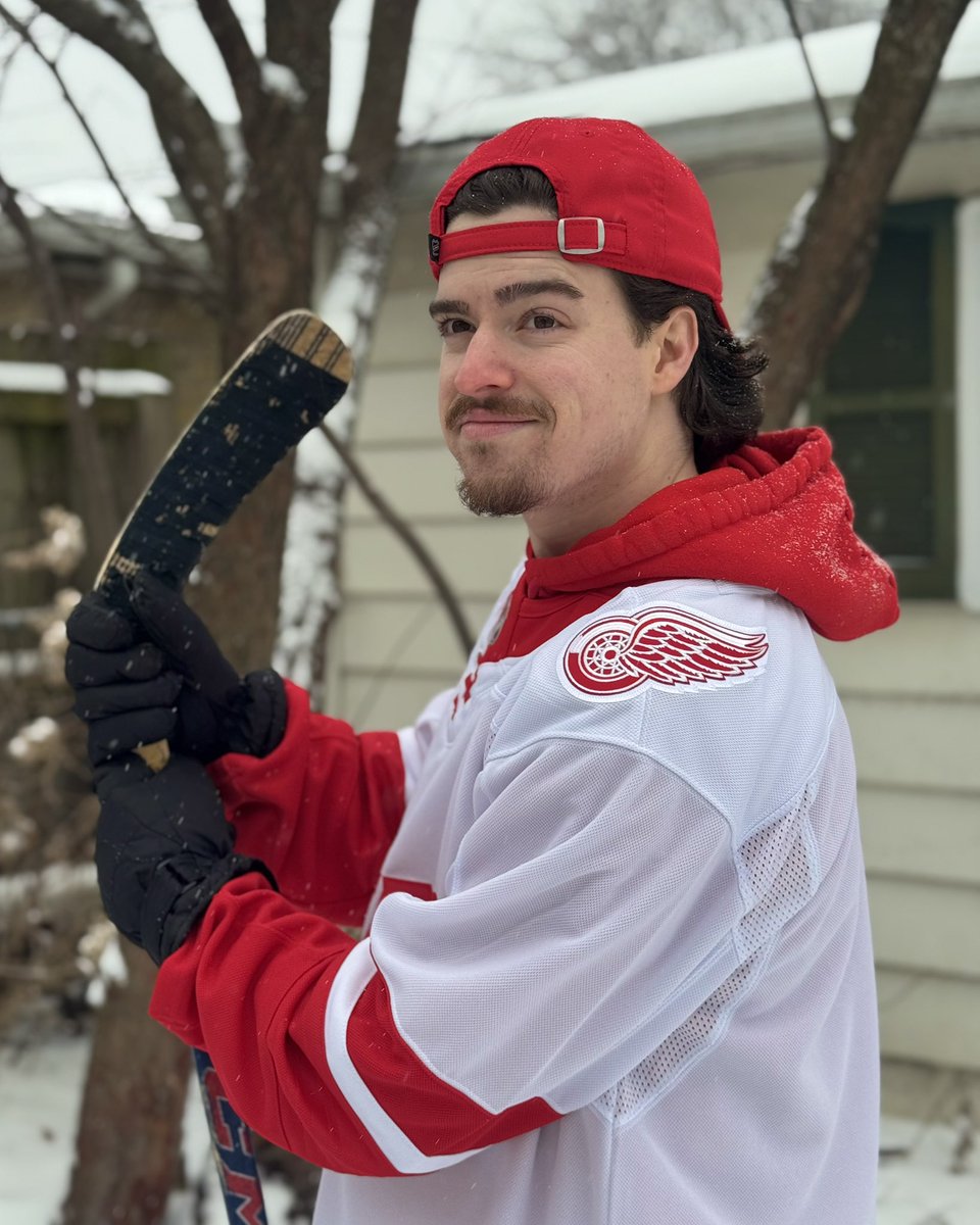 Trevor the…hockey star? The 2025 <a href="/NHL/">NHL</a> Stadium Series is ONE week away!🏒🚨