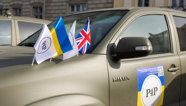 UKRINFORM's tweet image. Британські волонтери привезли до Львова 35 позашляховиків для ЗСУ
ift.tt/8Hmizp4