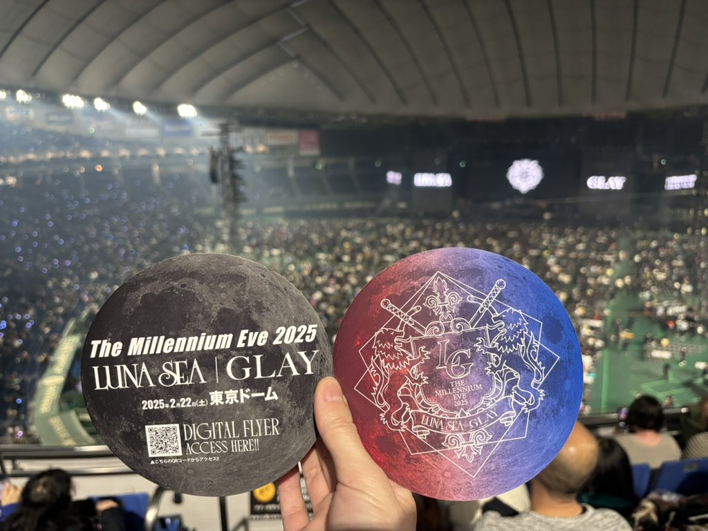 mnitta76's tweet photo. 控えめに言って、最高すぎた夜。
#LUNASEA 
#GLAY https://t.co/rjzGUBSxwO