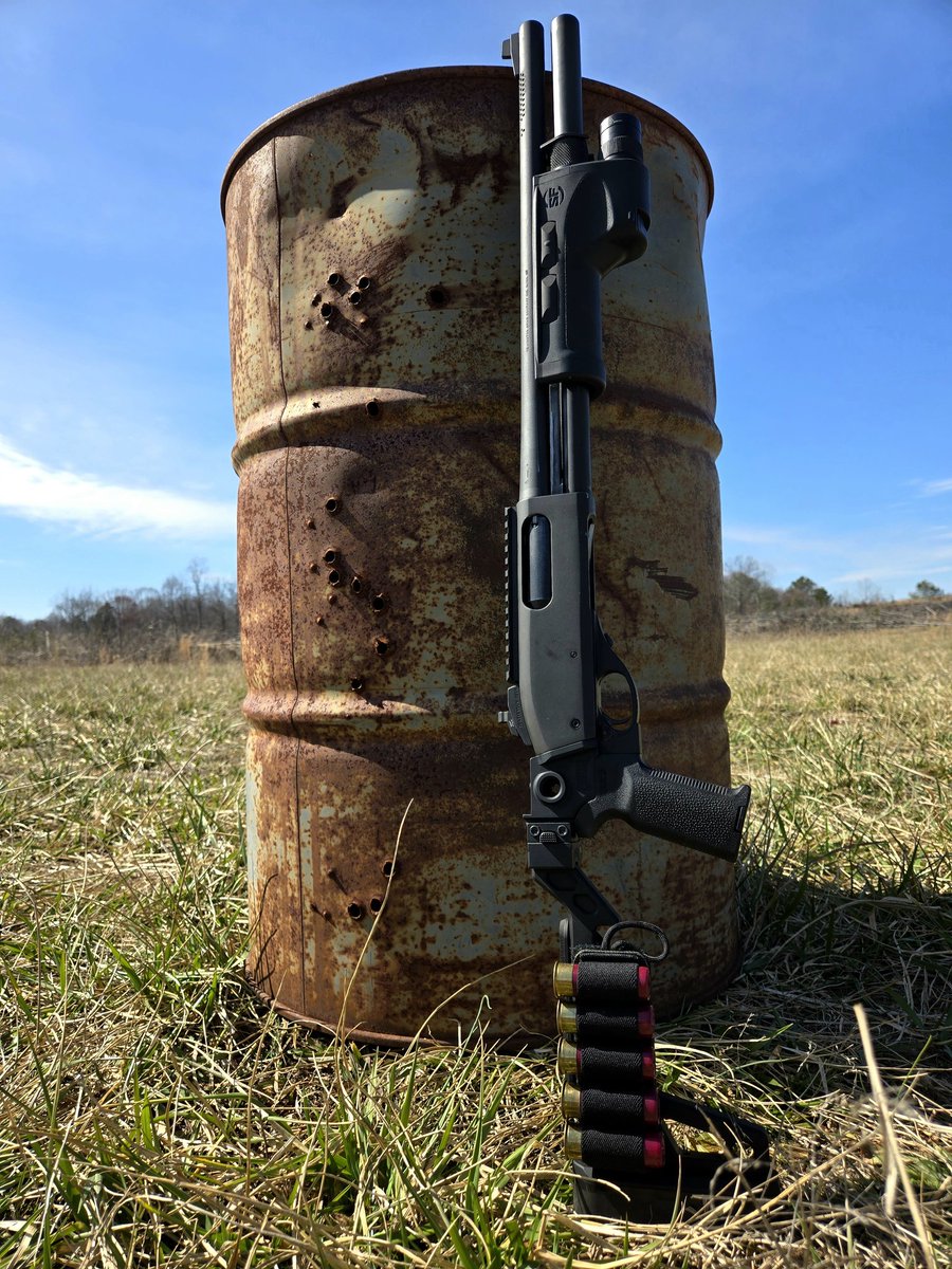EstelaWildEd's tweet photo. Taught 4 great Americans a defensive shotgun class today in Lawndale, NC. My @Beretta_USA 1301 ran flawlessly. The new Chisel Machining folding stock was a hit too. Nothing quite like a scattergun BOOM. https://t.co/lfFLHBgQoP