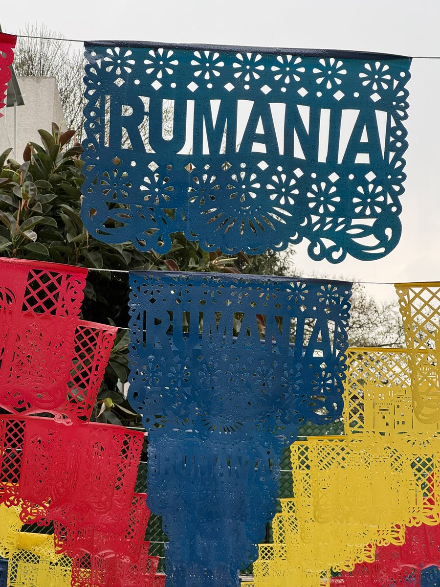 Hasta pronto querida Augusta y Ovidiu.
Gracias por su amistad.
#chefambassador #Rumania  #cocinaconelcorazon #momentosaura👩🏻‍🍳🇲🇽💙 🇷🇴