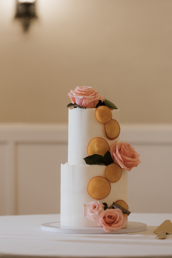strutbridal's tweet image. ✨ Congratulations to our stunning bride, Anneke Thompson! ✨ She tied the knot with the love of her life in a dreamy garden ceremony overlooking the breathtaking beach views of Southern California. 🌊

#plussizebride #longbeachbride #californiabride #labride