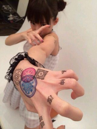 DarKnightEntity's tweet image. Saw the pose and was like Make it Toasty (2hrs without saving lol) #1loaf