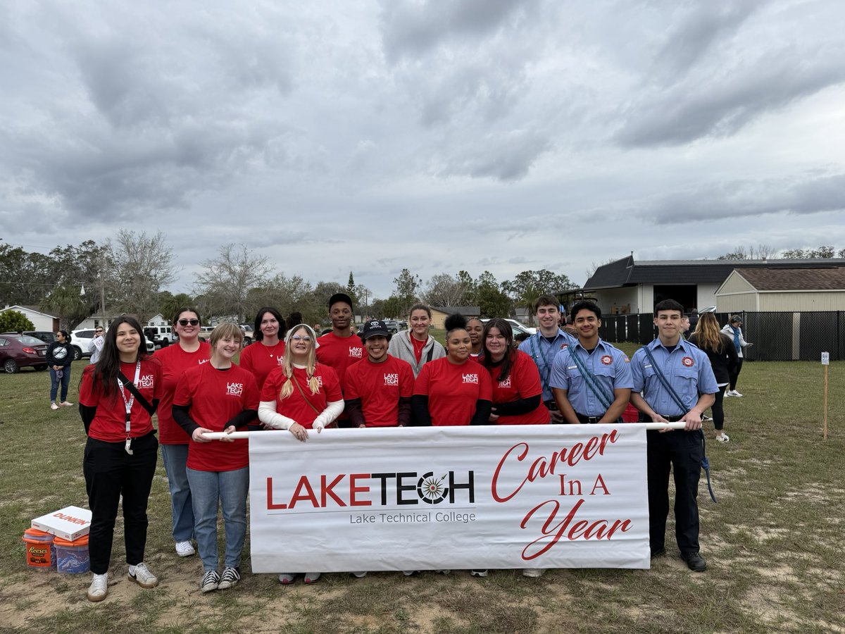 LakeTechCollege's tweet photo. What a blast at the Georgefest parade in Eustis today! ๐บ๐ธHuge shoutout to our amazing student ambassadors and law enforcement recruits for all their hard work and support. You made today extra special! #CommunityStrong #ParadeFun #fltechnicalcolleges #CareerInAYear https://t.co/FEF7PYZvMV