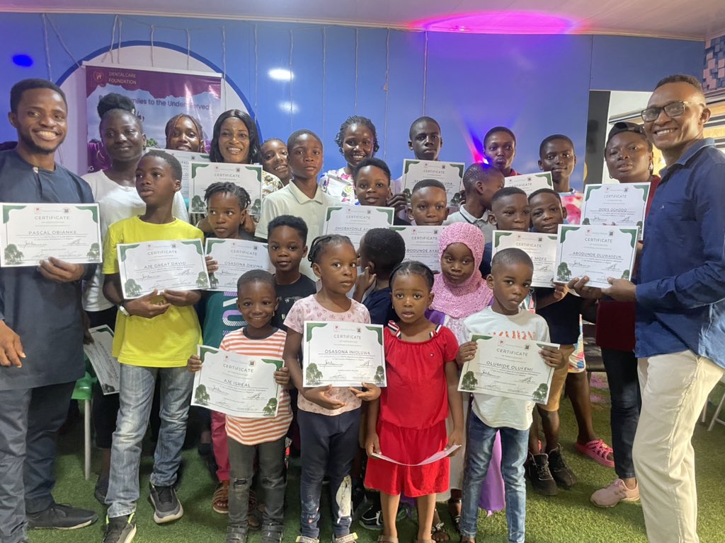 LeoPaschal_'s tweet photo. Proud to be part of this journey!

Today, DentalCare Foundation held its certificate presentation for the Youth Health Club for Del Carmen, Philippines, and Nigeria. As a media volunteer for nearly a year, it’s been inspiring to witness the impact.

#DentalCareFoundation #VeoNext https://t.co/GviHIpooWQ