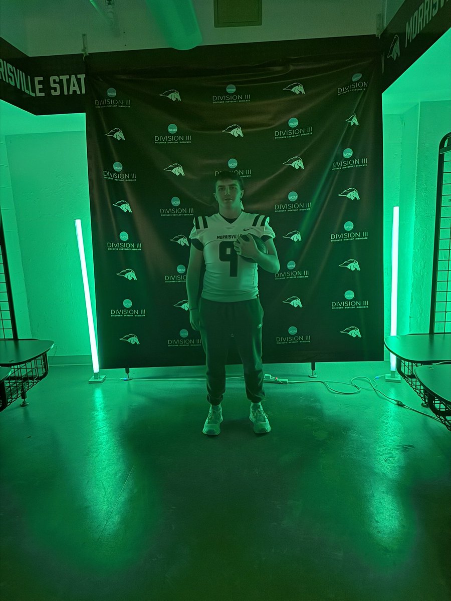 Bcopperwheat_9's tweet photo. Thank you to @MvilleMustangFB and @CoachElmore70 for having me up on campus today for an Official Visit. I had a fun time meeting all the players and meeting the coaches! https://t.co/P1pCNo84gi