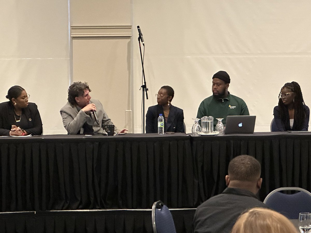 It was great to see <a href="/RenaldoAgostino/">Councillor Renaldo Agostino</a> at the Developing Young Leaders of Tomorrow, Today (DYLOTT) Global Summit this afternoon. I had the opportunity to moderate a session with three esteemed expert panelists to talk about important topics facing our community, country &amp; nation