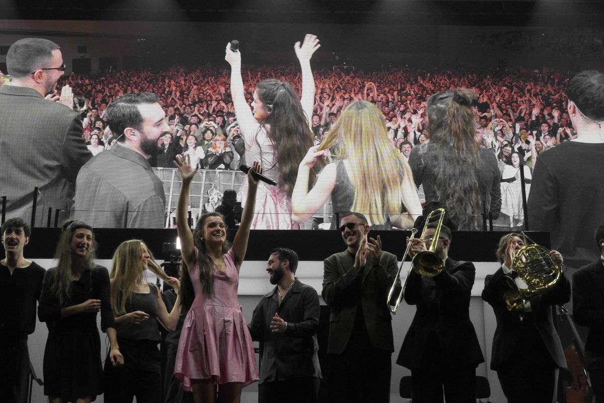 marts 𝜗𝜚 tweet media