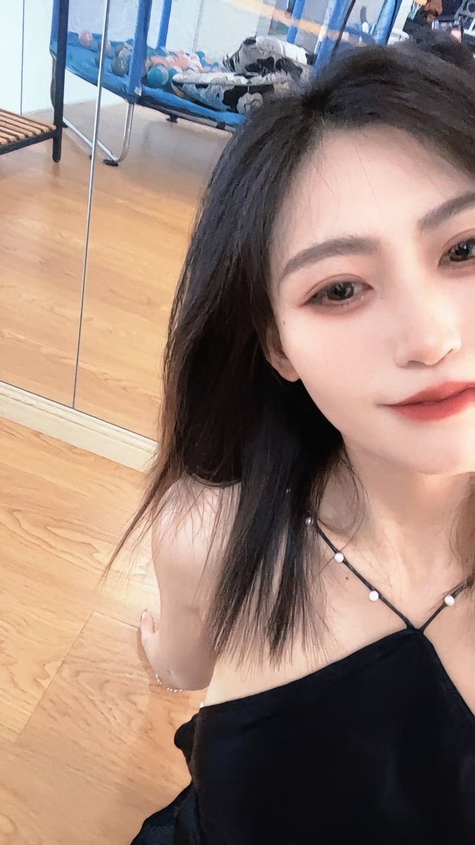 岳柒莲 tweet media
