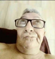 não da com essa cara que ele faz kkkkkkkkkk