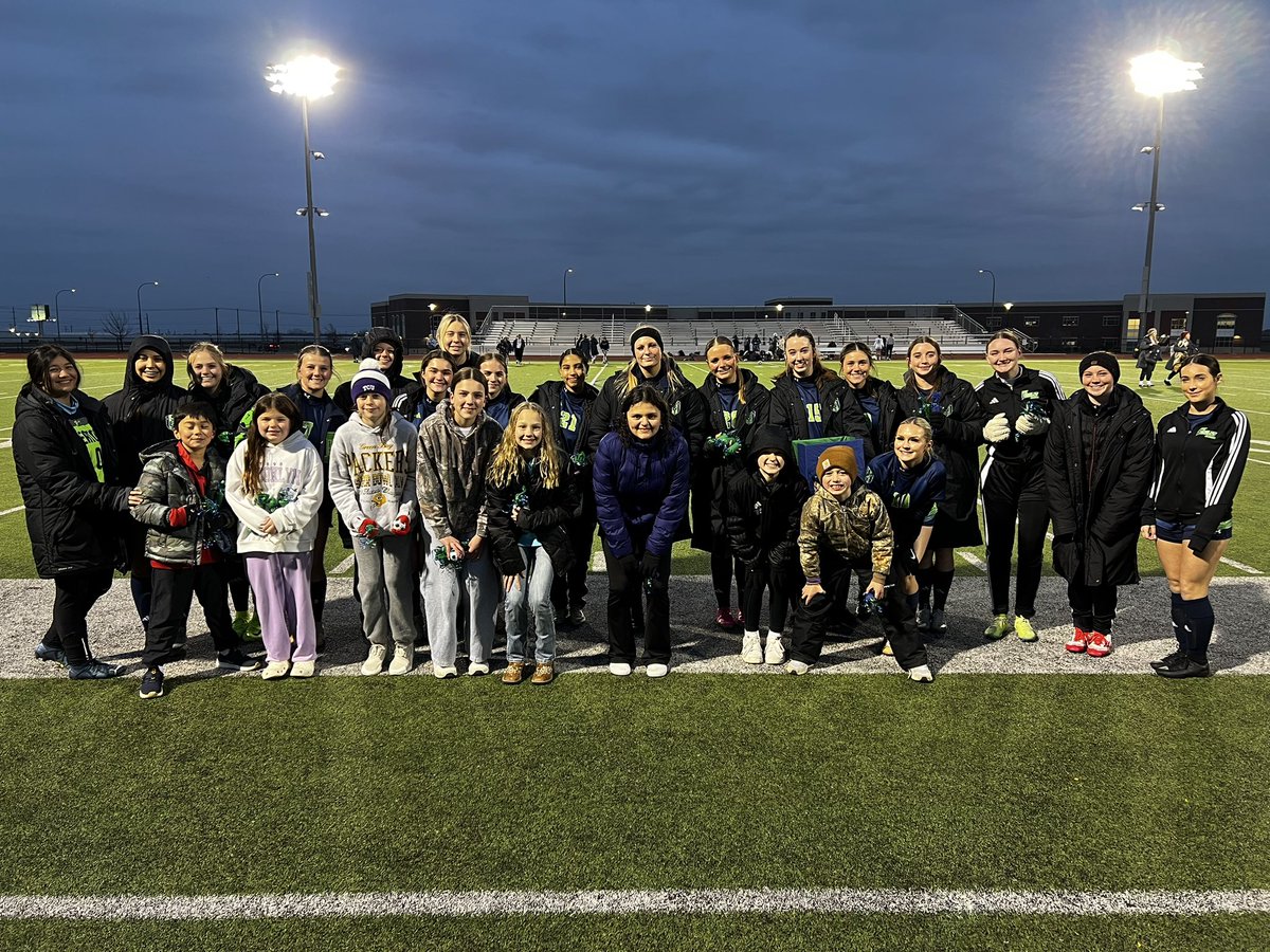 Lady Eagle Soccer (@ehs_ladyeagles) on Twitter photo Loved getting to celebrate some of our FUTURE EAGLES last night ๐โฝ๏ธ๐
Huge thanks to everyone that was able to come out to support us through a couple big wins in the cold!!!
<a href="/EatonHighSchool/">Eaton Eagles</a> <a href="/NISDAthletics/">NISD Athletics</a> Loved getting to celebrate some of our FUTURE EAGLES last night ๐โฝ๏ธ๐
Huge thanks to everyone that was able to come out to support us through a couple big wins in the cold!!!
<a href="/EatonHighSchool/">Eaton Eagles</a> <a href="/NISDAthletics/">NISD Athletics</a>