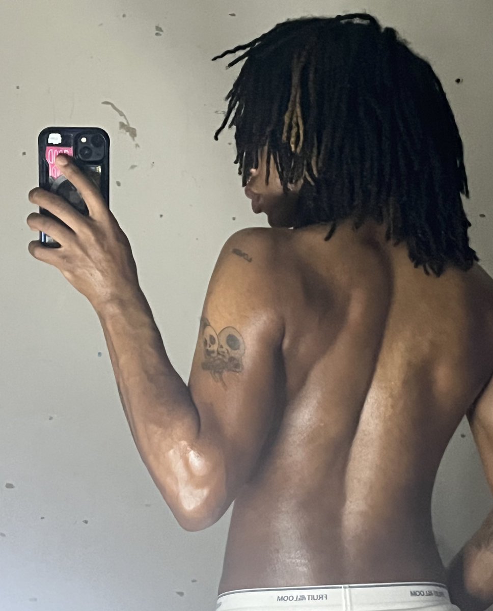 DEE ☆🕷️ tweet media