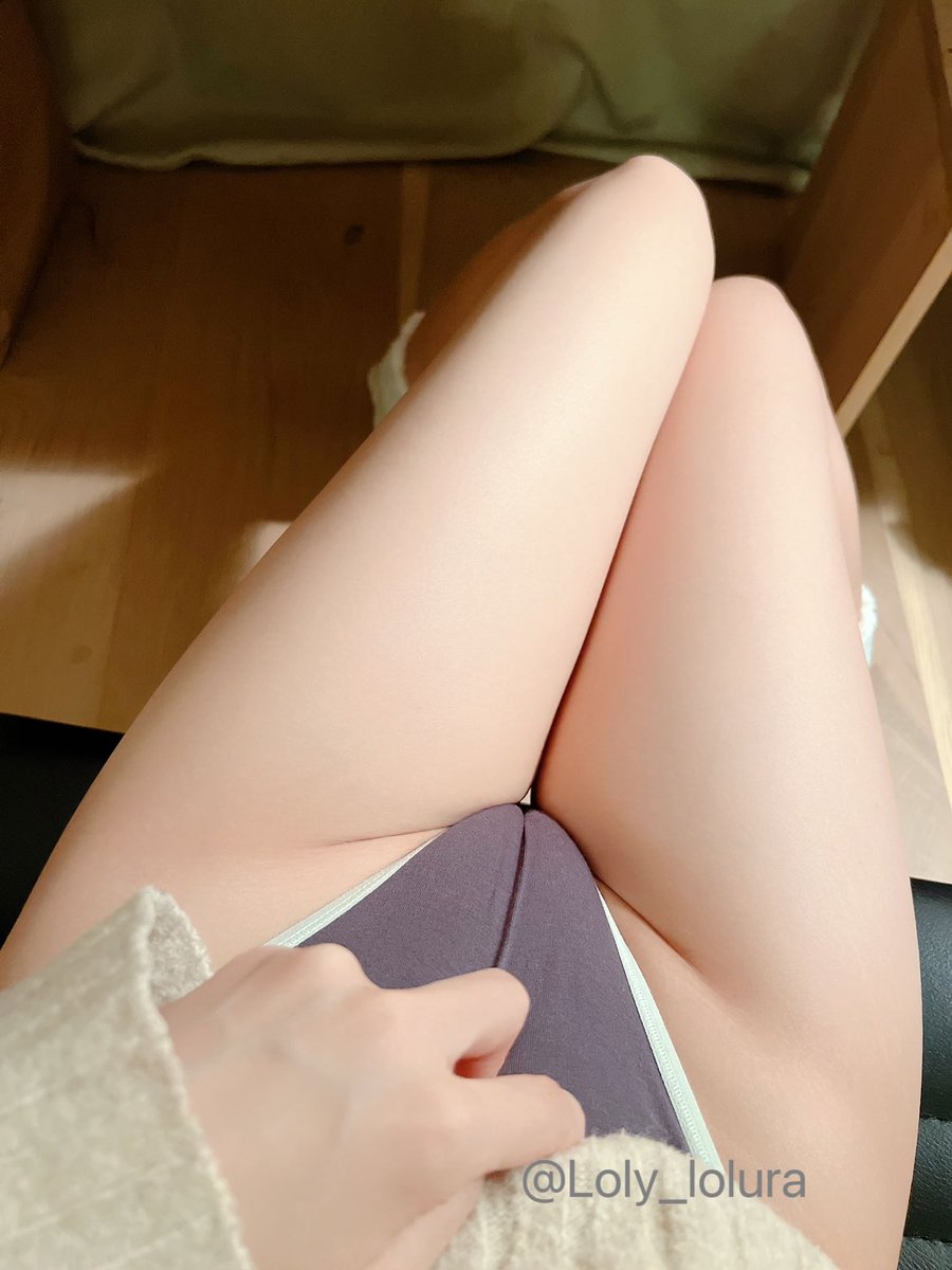 Loly (@loly_lolura) on Twitter photo 