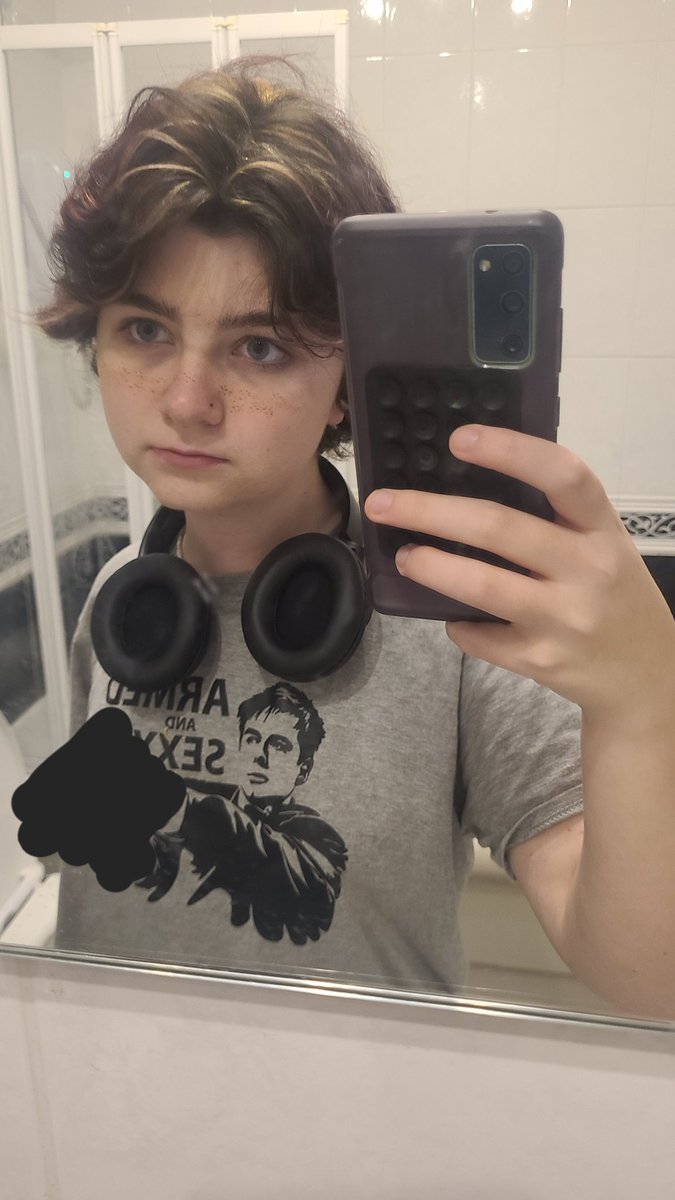 buzziso_'s tweet photo. new hair! what do we think gang?! https://t.co/DDrQCpOcAB