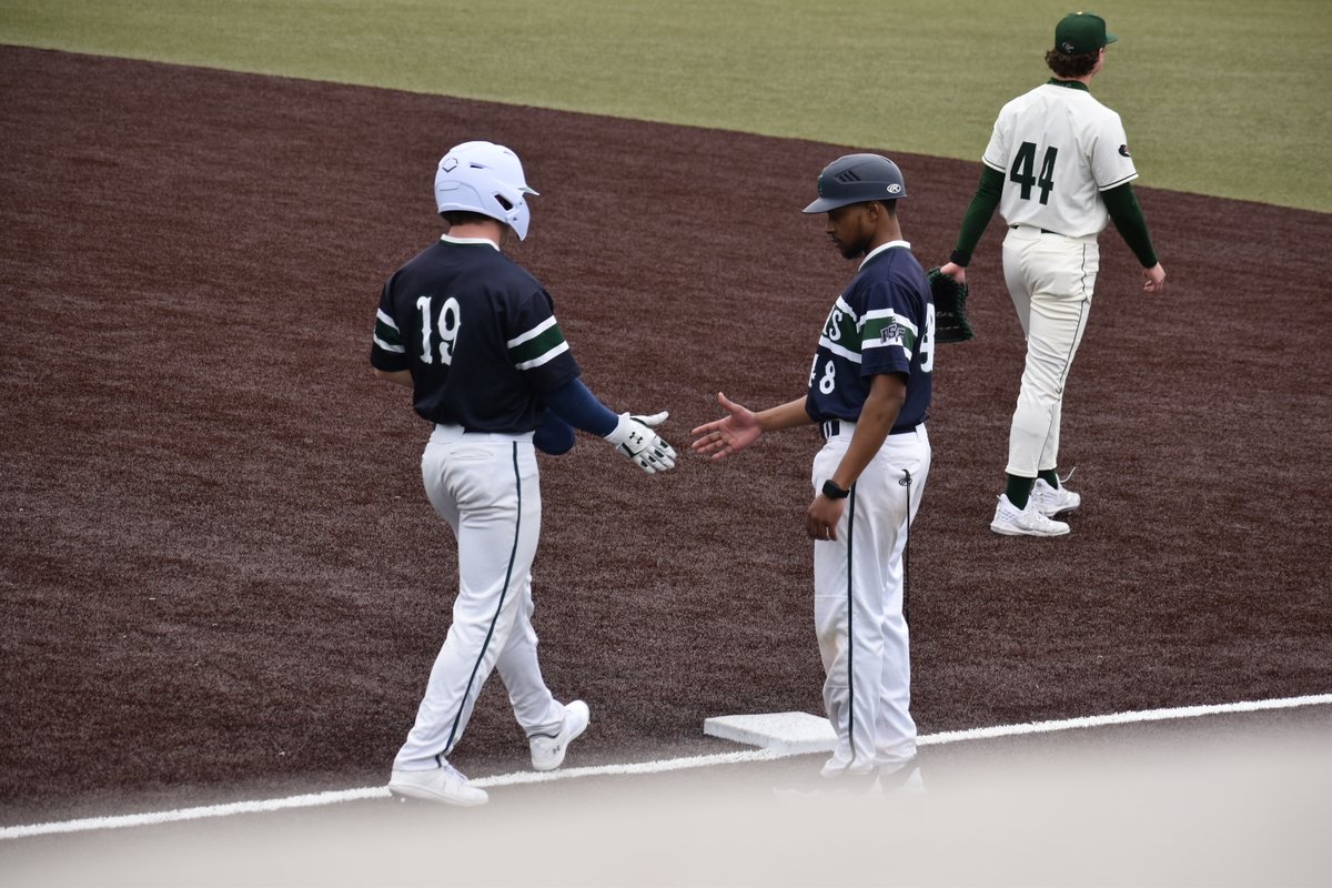 HurstBaseball's tweet image. Lakers Grab First Ever DI Win, Split Day with Gardner-Webb

📝: tinyurl.com/2yptl7kl

#HurstAthletics | #CarpeD1em ☘️