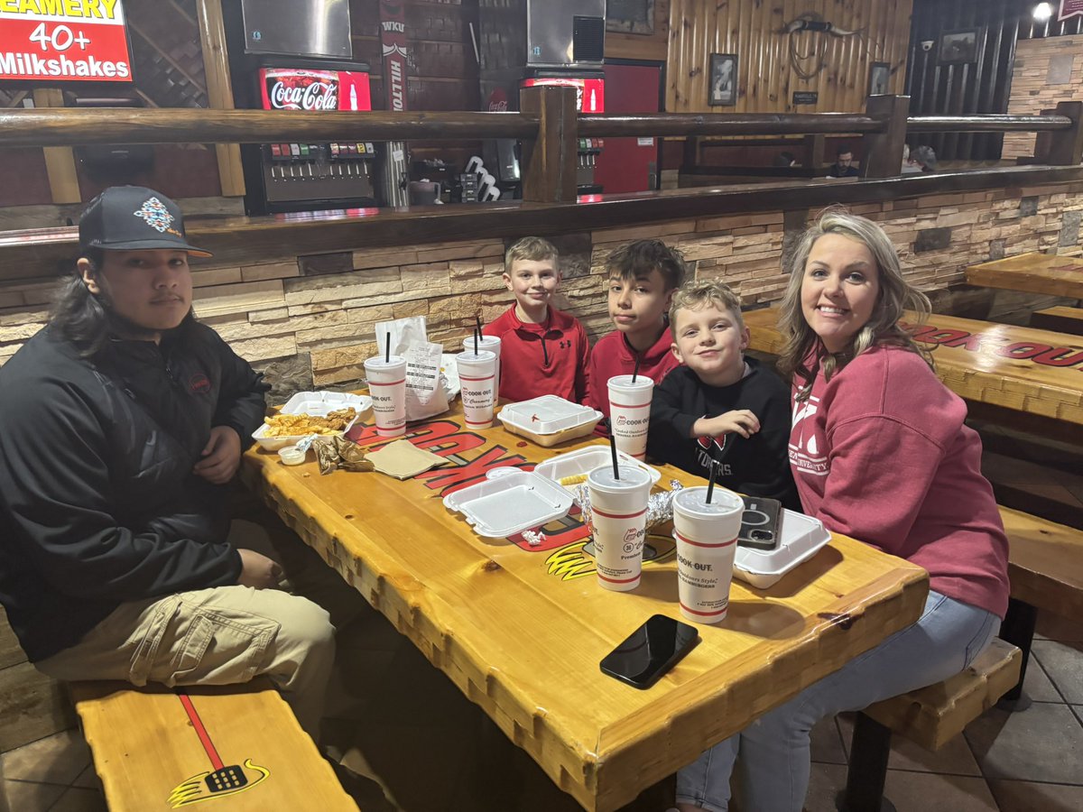 2013wiffleballchamp (@cubbie_mikeh) on Twitter photo What do you do when your favorite basketball team is struggling? You load the whole family up and recruit your nephews and you all head to Diddle to cheer on the tops! Let’s go boys!! Big game tonight!! <a href="/WKUBasketball/">WKU Hilltopper Basketball</a> <a href="/LoveOfTheHill/">Defend The Hill</a> What do you do when your favorite basketball team is struggling? You load the whole family up and recruit your nephews and you all head to Diddle to cheer on the tops! Let’s go boys!! Big game tonight!! <a href="/WKUBasketball/">WKU Hilltopper Basketball</a> <a href="/LoveOfTheHill/">Defend The Hill</a>