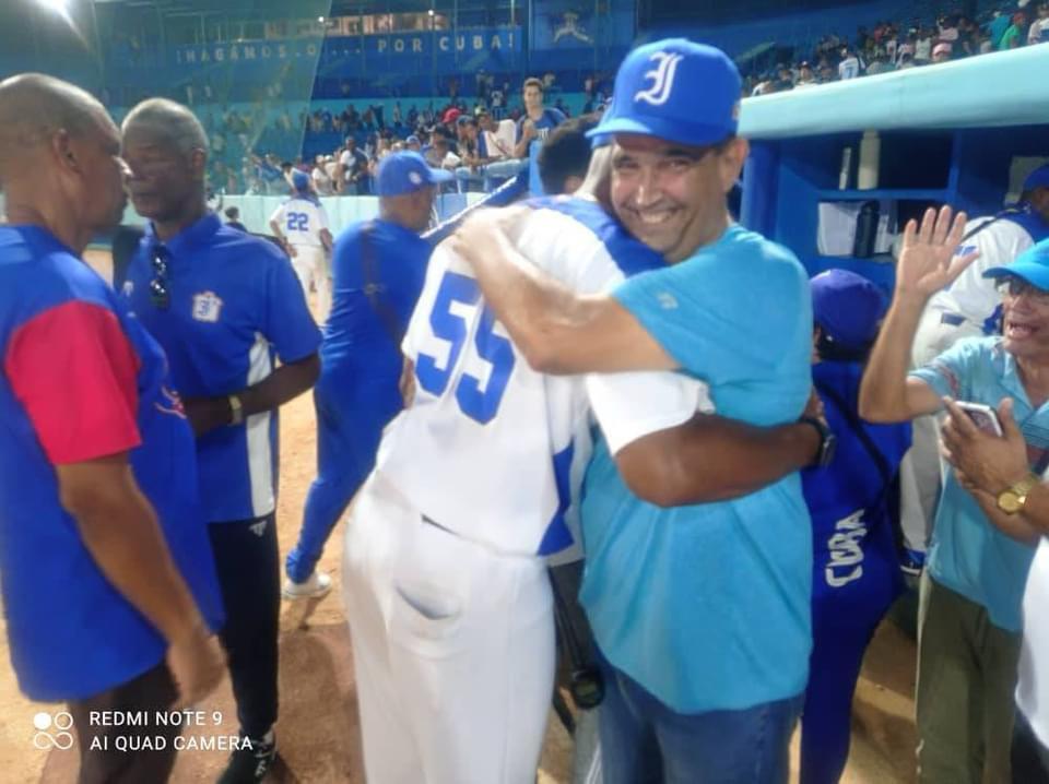Muchas Felicidades para Alexander Malleta en su cumpleaños, gloria del deporte cubano, atleta comprometido con su pueblo, que continúa dándole victorias a #LaHabanaDeTodos
#LaHabanaViveEnMí