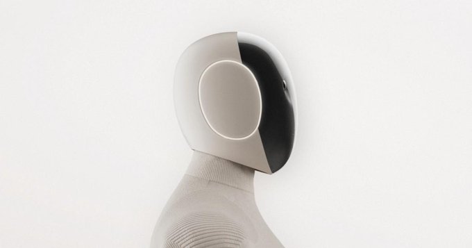 TechAIPodcast's tweet image. The Rise of Home Robots, Grok 3’s AI Leap, and Apple’s iPhone 17 Air Rumors open.spotify.com/episode/49ZnrN…