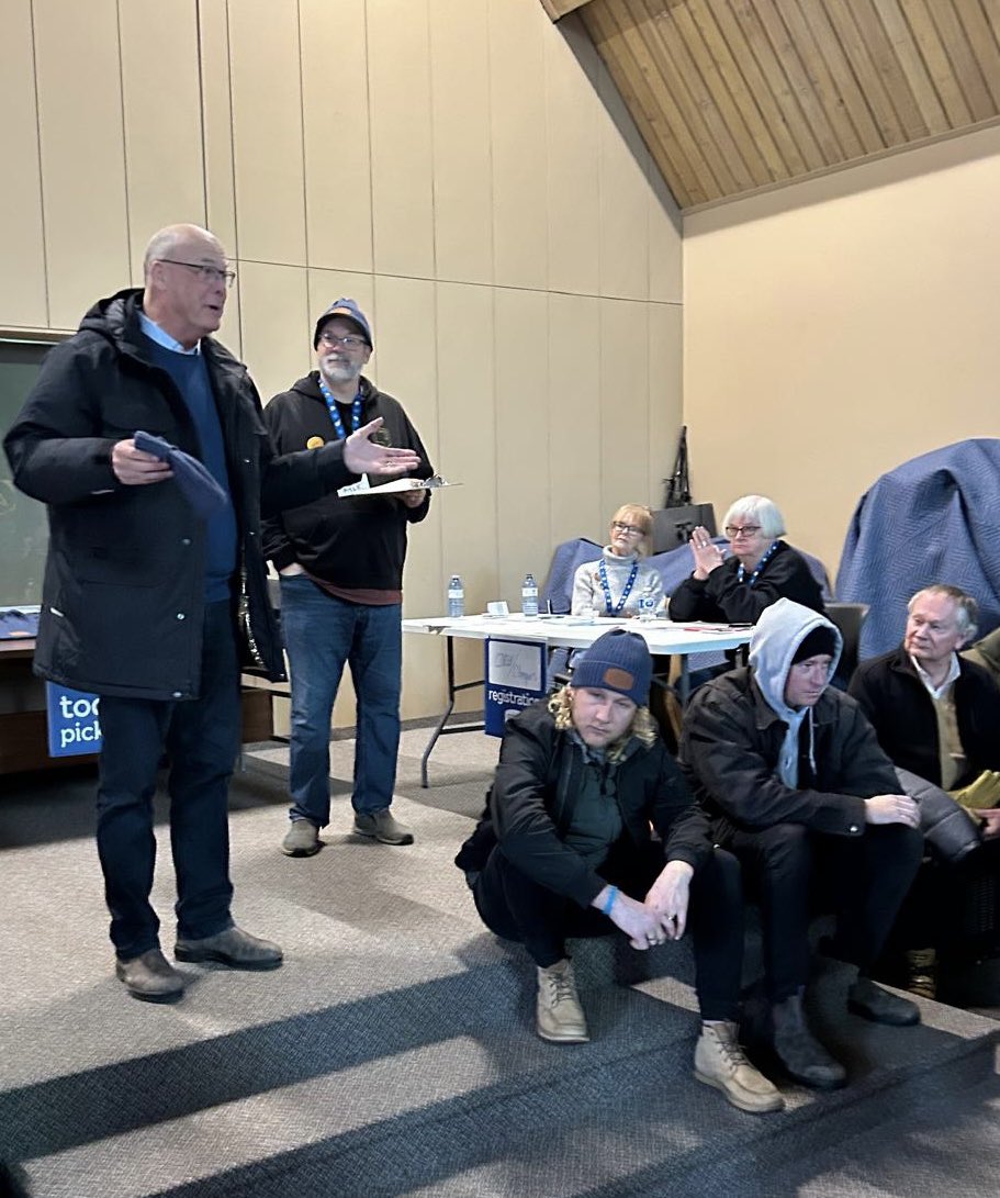 RobFlackEML's tweet photo. Great support at the Coldest Night of the Year fundraising walk for @GVYU YFC Elgin County, &amp; the Upper Room Emergency Overnight Support for Youth.

The #stthomasproud &amp; #ElginMiddlesexLondon community came out strongly for this important cause. https://t.co/Iudm796ziH