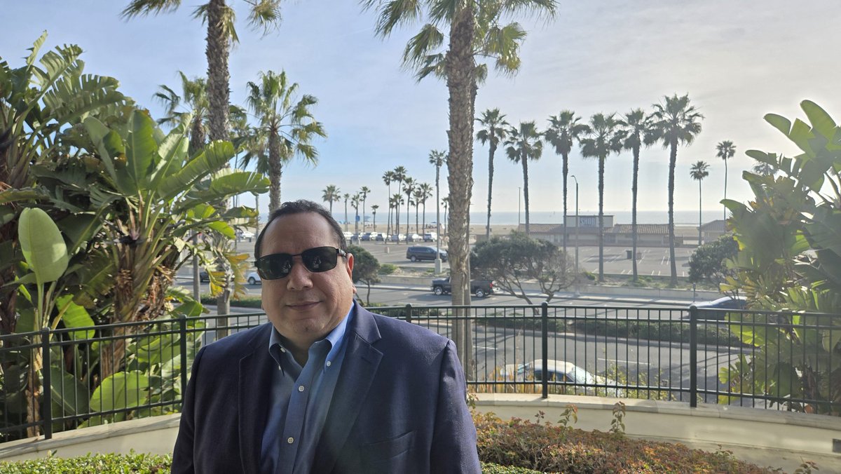 Edgardo S. Santos, M.D., FACP, FASCO (@edgardo_ny) on Twitter photo After a long weekend of scientific data, discussions, debates, and advances in lung cancer at IASLC TTLC25... back to reality. Go back to work, but at least in this paradise and gorgeous view of Huntington Beach. Relaxation time. <a href="/EddieSantosMD/">Edgardo Santos, MD, FACP, FASCO</a> <a href="/Lilibeth2769/">Lilibeth Castillero</a> <a href="/FLASCO_ORG/">FLASCO</a> <a href="/IASLC/">IASLC</a> After a long weekend of scientific data, discussions, debates, and advances in lung cancer at IASLC TTLC25... back to reality. Go back to work, but at least in this paradise and gorgeous view of Huntington Beach. Relaxation time. <a href="/EddieSantosMD/">Edgardo Santos, MD, FACP, FASCO</a> <a href="/Lilibeth2769/">Lilibeth Castillero</a> <a href="/FLASCO_ORG/">FLASCO</a> <a href="/IASLC/">IASLC</a>