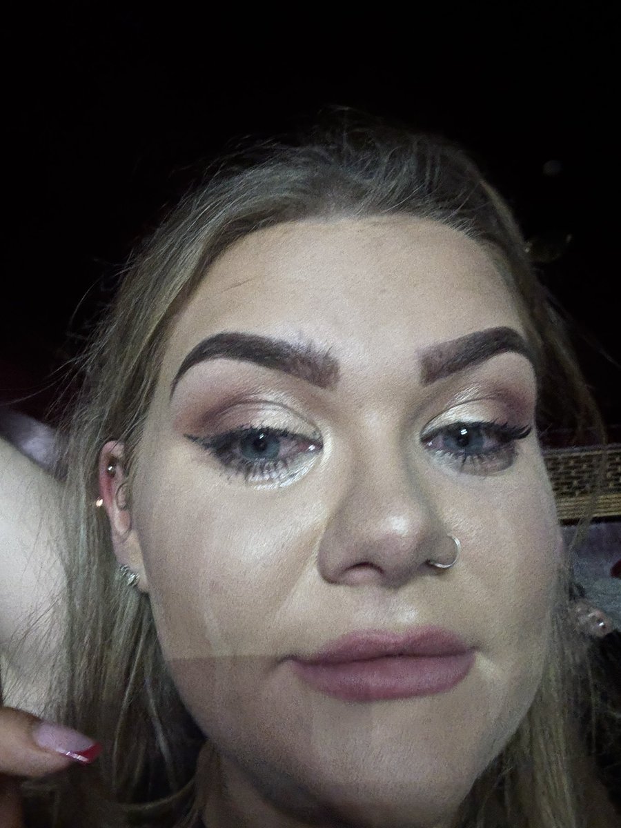 sashakategreen's tweet photo. Just got home from @youmeatsix in Manchester and you best believe I have sobbed like I’ve never sobbed before when they played take on the world. Like I can’t believe it’s the last time I’ll ever hear the song live! 9 times I’ve seen you me at six, rest easy lads. You deserve it https://t.co/3v1sPLu9tD