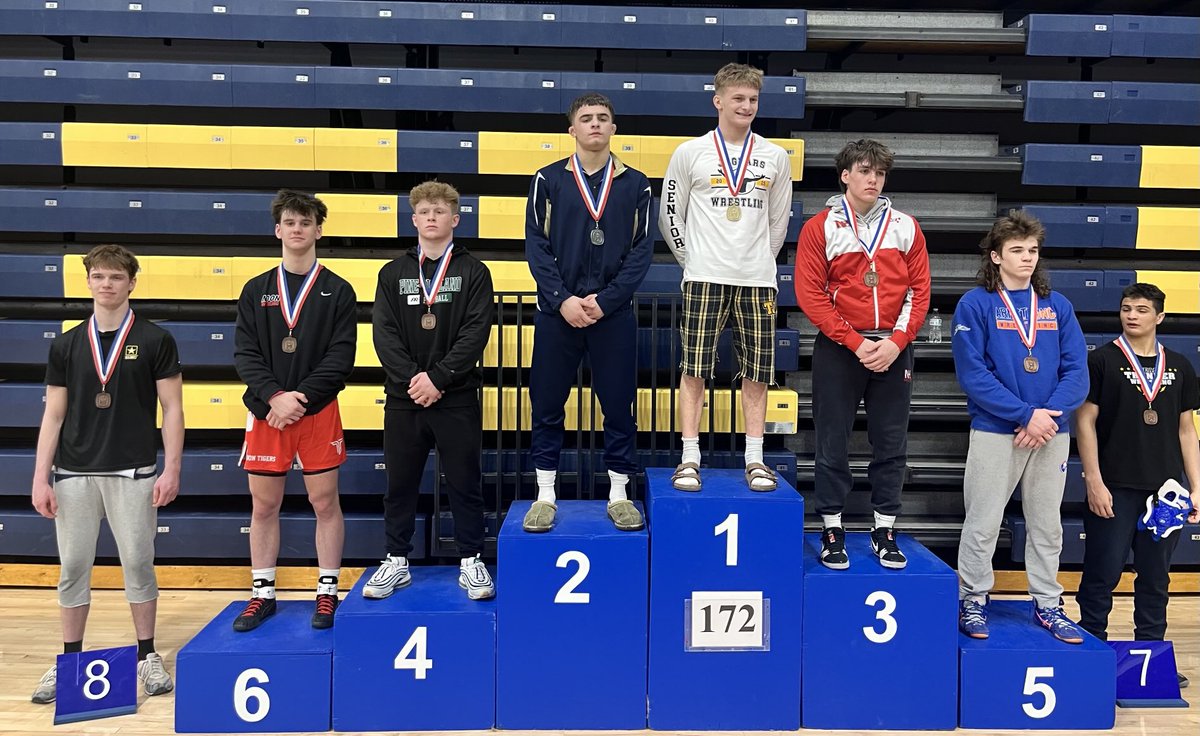 The Rams are taking three onto regionals next weekend!

2nd- Dominic Ferraro at 139 lbs
4th- Mac Miller at 172
7th - Bennett Ferraro at 107