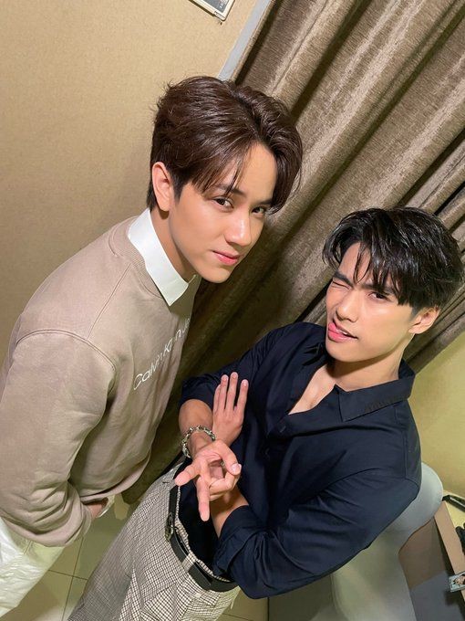 ohmnanonfess's tweet photo. Onn! follow2 an yuuk semuaa ,drop ur username dan saling follow follback all... sama sebutin dom nya mana siapa tau nemu yg se dom dan bisa meet hop onono bersamaaaa😆❤️💚 https://t.co/e44MOXSsQL