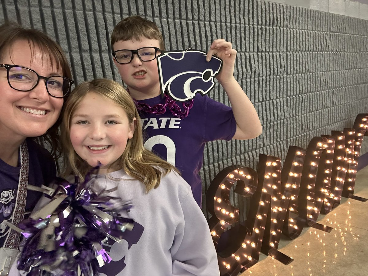Always a fun time in Manhappiness - and even better when the Cats beat those mangy birds!