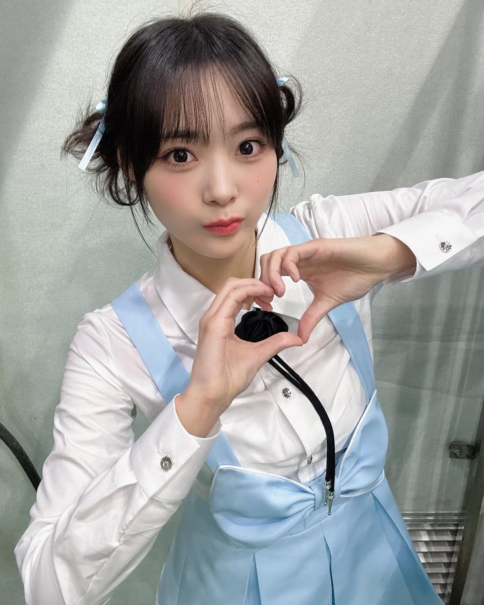 QWERPH_'s tweet photo. I was so happy to receive unexpected awards
I was able to perform at the first award ceremony
I'm happy ๐๐
To all the people who helped me, to the fans
I'll try to show you better performances in the future
I'll run! I love you ๐
#TheAwards #daws
#QWER #์์ฐ #BAWIGE https://t.co/fYC8HvSMLf