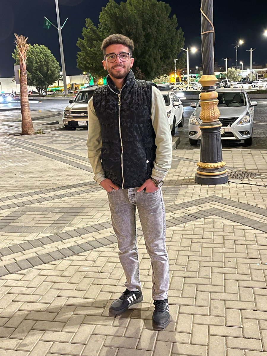 AbuAmiinn's tweet photo. 🇸🇦🤍 https://t.co/izXKWGxydL
