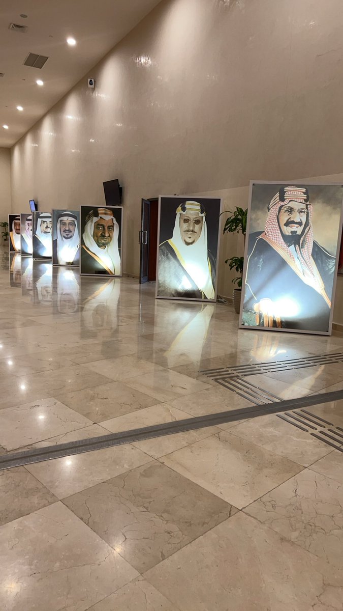 Am_M26Sh's tweet photo. اللهم لك الحمد ��لى نعمة هالوطن 🇸🇦🤍
اللهم أدم على وطني أمنه وأمانه ورخاءه ، وارحم مؤسسه وموحده وحكامه واجزهم عنا وعن وطنهم خير الجزاء ، وأطل في عمر الملك سلمان وولي عهده واجعلهم ذخراً لهذا الوطن 🤲🏻
#يوم_بدينا #يوم_التأسيس 
#جامعة_الملك_سعود https://t.co/hya0OkOLe8