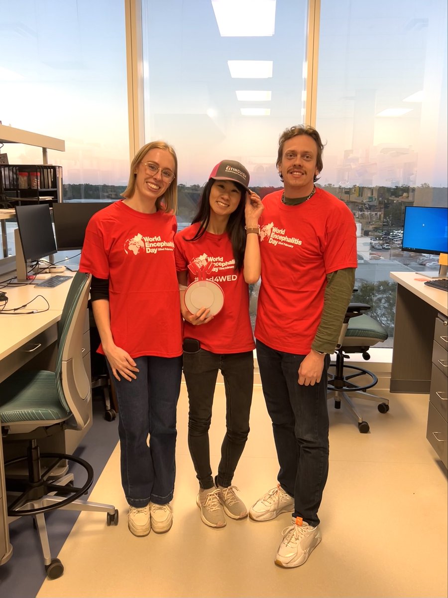 Alanna | Where Are My Pillows tweet media