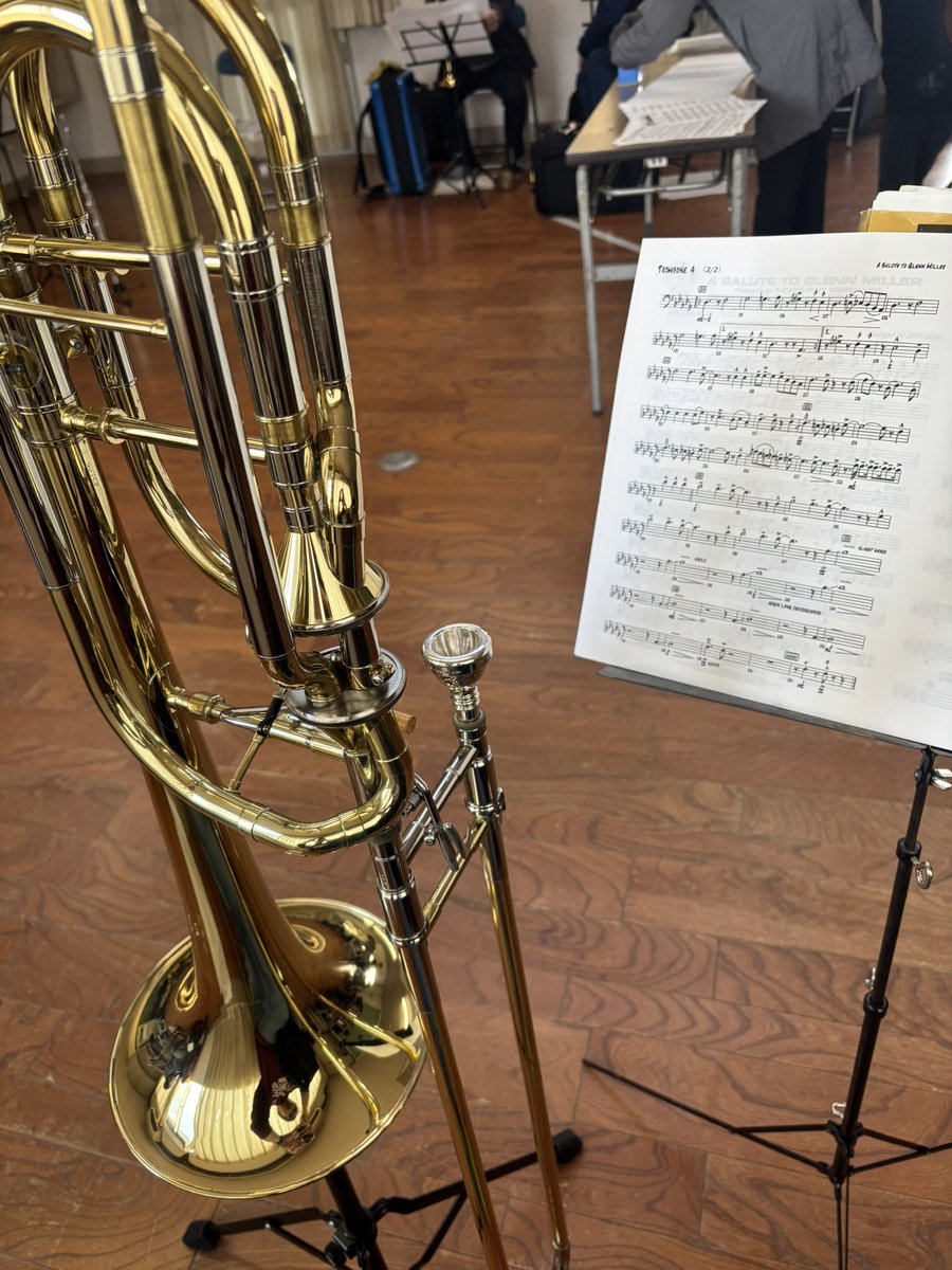 lasa606's tweet photo. 楽器チベタイ🥶
#basstrombone https://t.co/jtMUoWRCbG